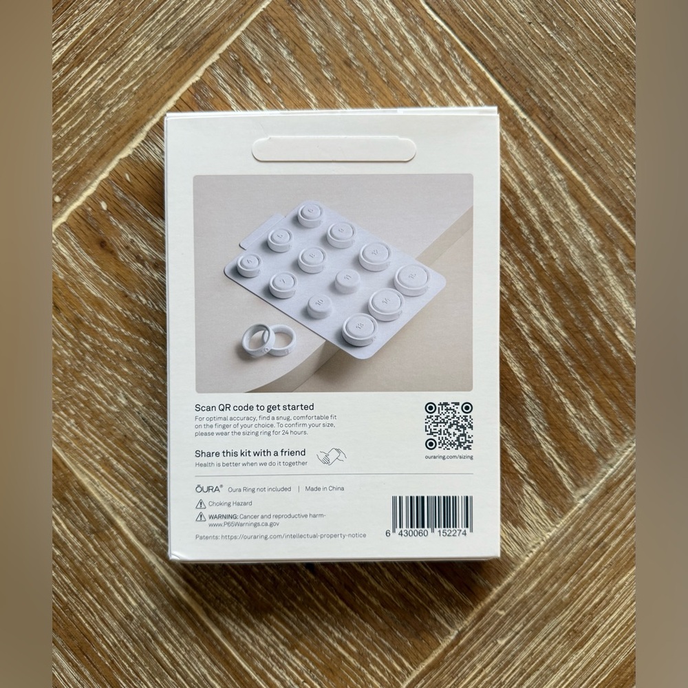 Oura White Ring Sizing Kit Display Set - Picture 3 of 3